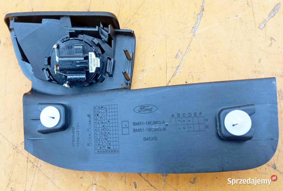 FORD FOCUS MK3 III OSŁONA ZASLEPKA LUSTERKA Radom