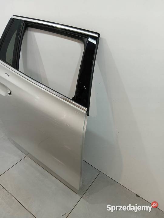 DRZWI PRAWE TYŁ 72646 KOMBI Volvo V60 II 2018 świętokrzyskie sprzedam