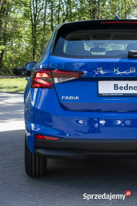 koda Fabia Essence 10 MPI 80 Dostępna ręki IV Łódź