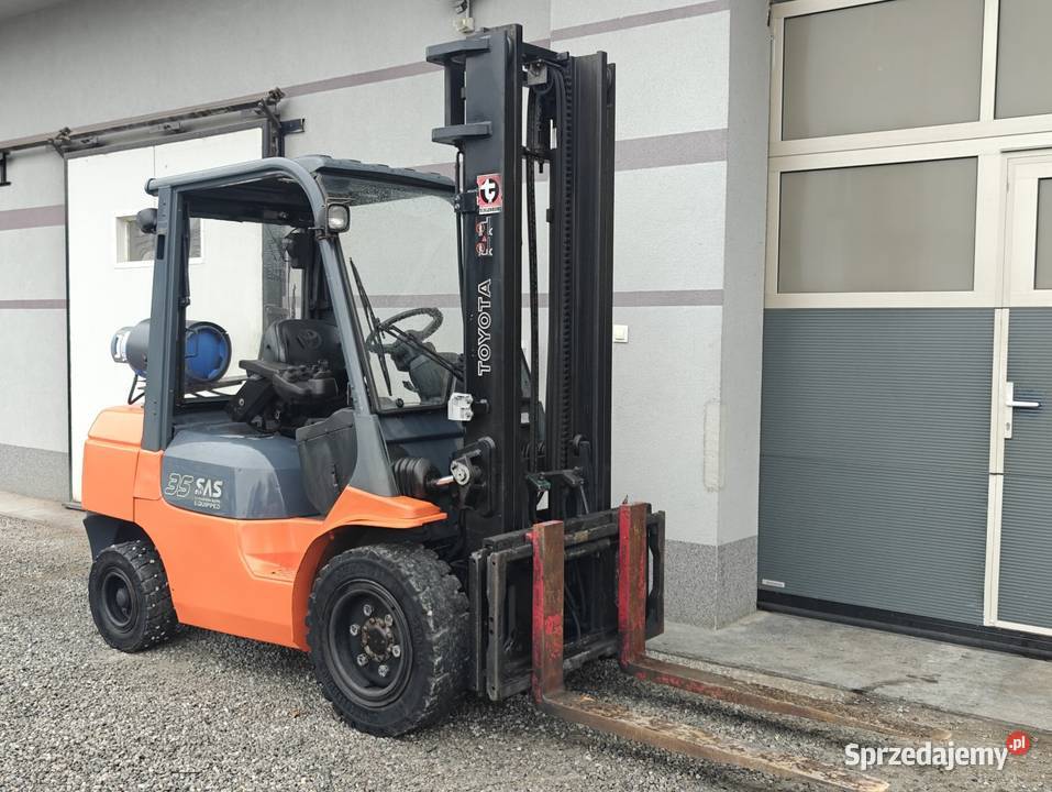 Wózek widłowy Toyota 7FGJF35 35T Lpg 4 Sekcje gaz Sandomierz