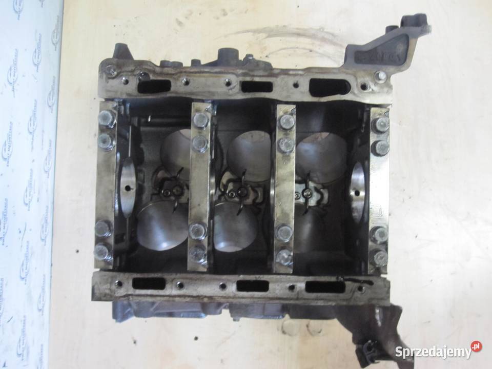 LAND ROVER DISCOVERY 27 D 276DT 190 blok silnika osobowe