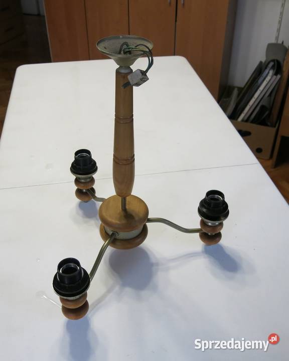 Lampa wisząca korpus drewniany trzy metalowe Kraków