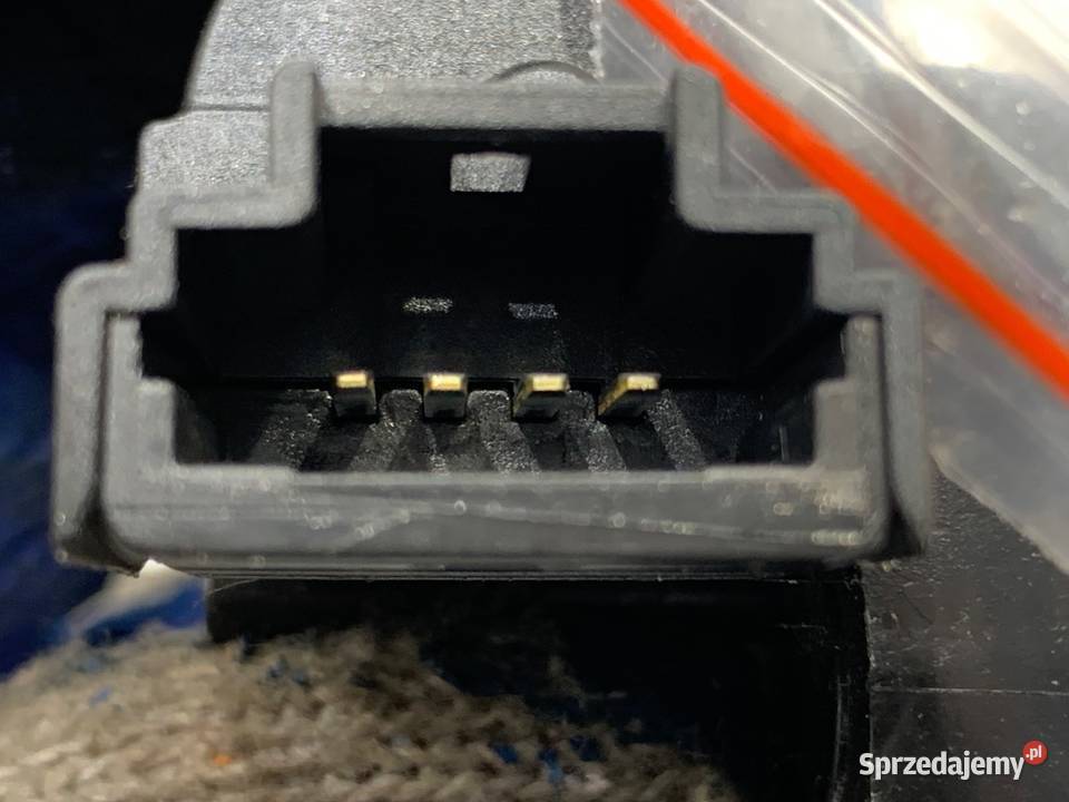 ZAMEK KLAPY TYŁ NISSAN QASHQAI J10 Crossover podkarpackie