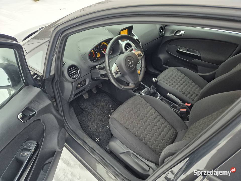 OPEL CORSA D LIFT 14 ACTIVE SPROWADZONA BOGATE Rok produkcji 2013 Zelów