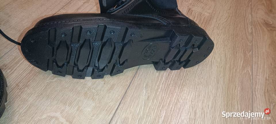 Buty są kompletnie nowe nieużywane Skórzane