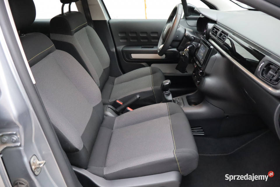 Citroen C3 12 PureTech manualna Zabrze