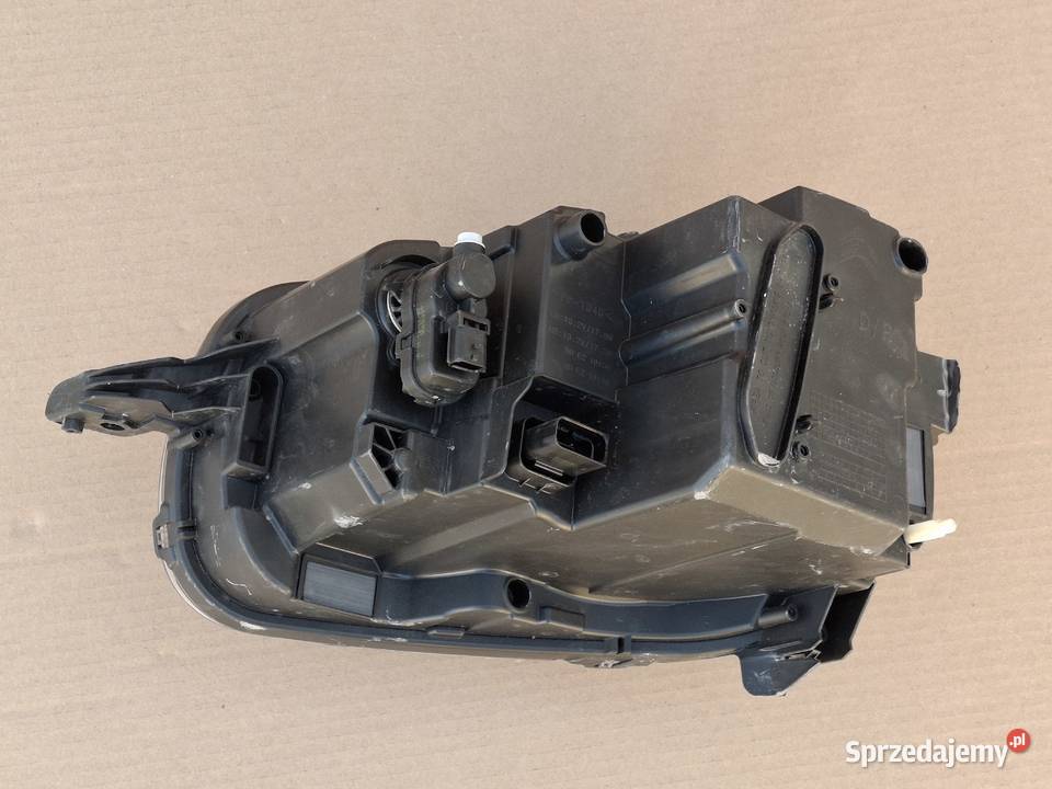 CITROEN C3 III LIFT REFLEKTOR PRAWY FULL LED osobowe Bieleń