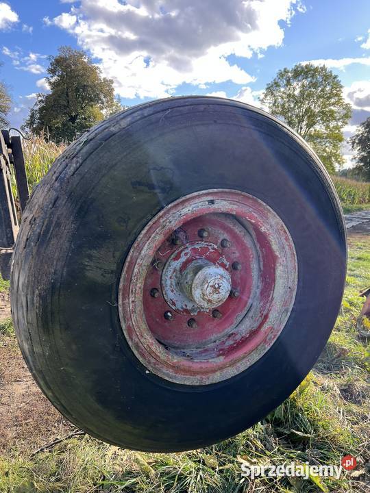 Oś z hamulcami rozsiewaczbeczka Rudnik