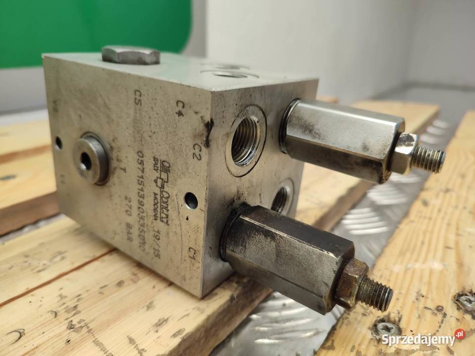 Blok hydrauliczny Merlo P 256 TOP