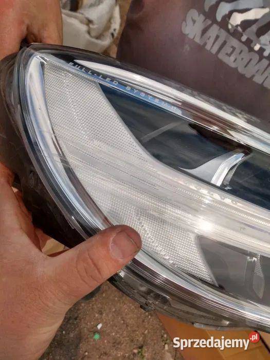 Lampa przednia Prawa Volvo V40 II Full led MID