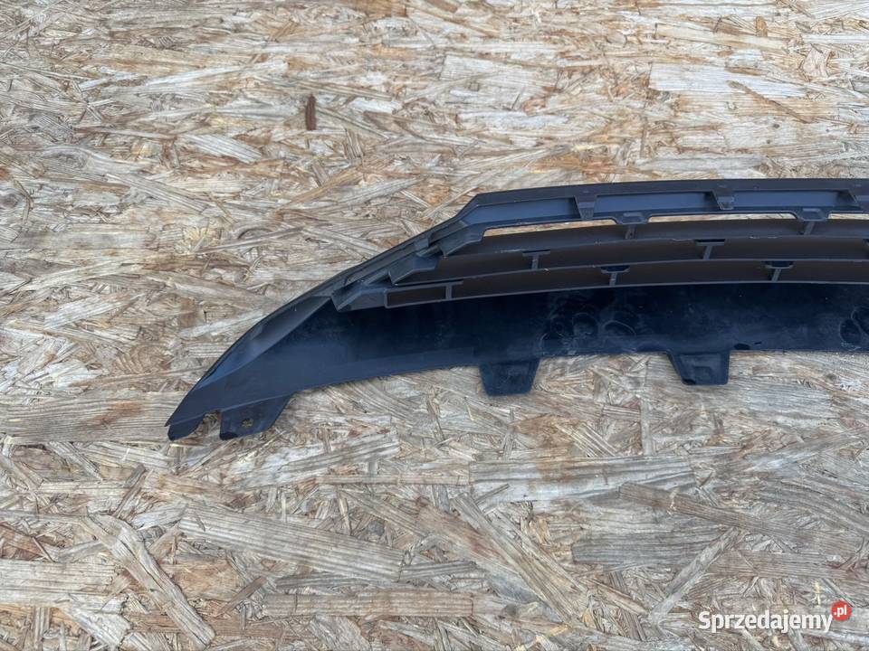 Środkowa kratka zderzaka przód dolna Opel osobowe sprzedam