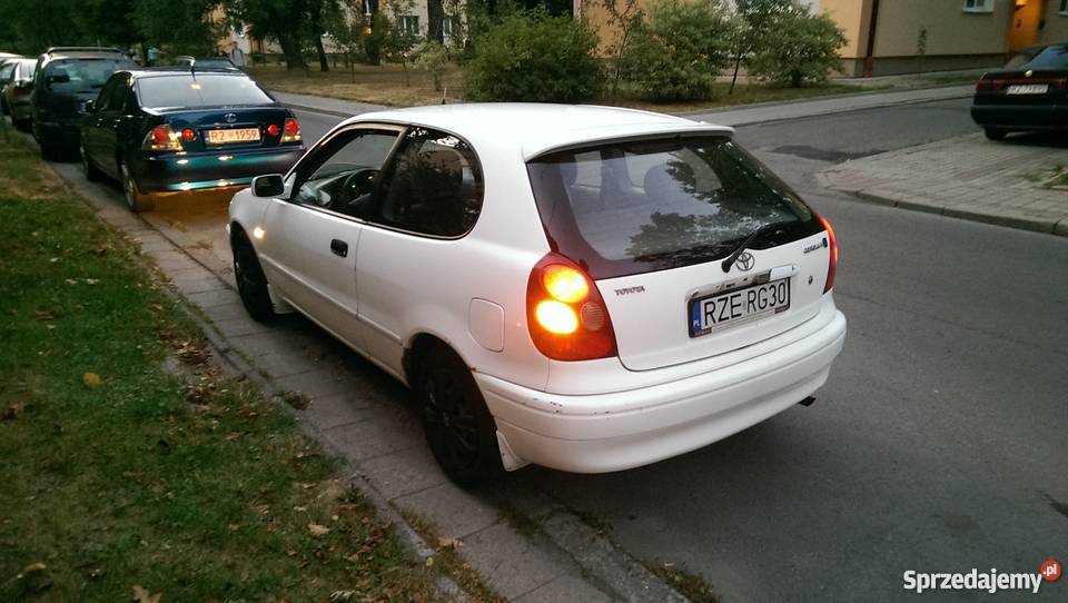 Toyota Corolla E11 86 centralny zamek Rzeszów