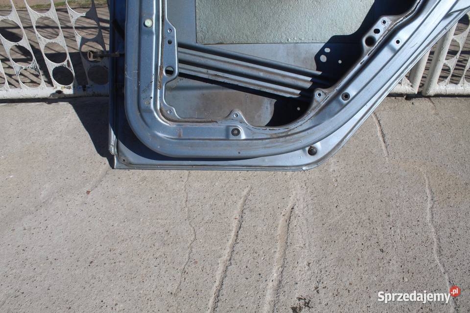 DRZWI PRAWY TYŁ LF7U SKODA FABIA I HB