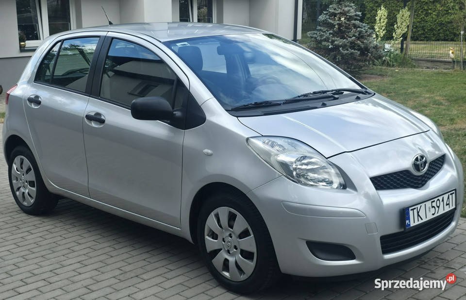 Toyota Yaris 133 Benzyna Serwisowany Gwarancja gniazdo AUX Piekoszów