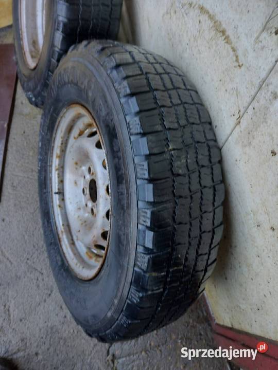 Felga 14 z oponą Polonez Truck Krosno