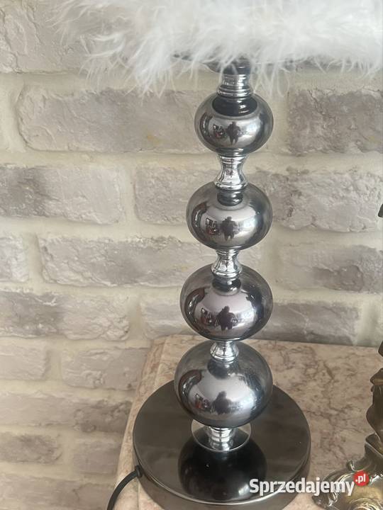 Lampa stołowa z kulami Żary
