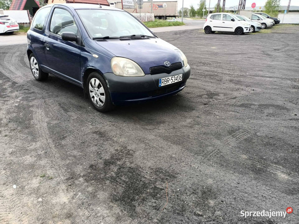 Toyota Yaris Toyota Yaris 10 00r I 19992005 998cm3 Tarnów sprzedam