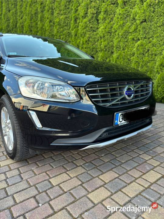 Sprzedam Volvo XC60 wersja Momentum produkcji pomorskie Chojnice
