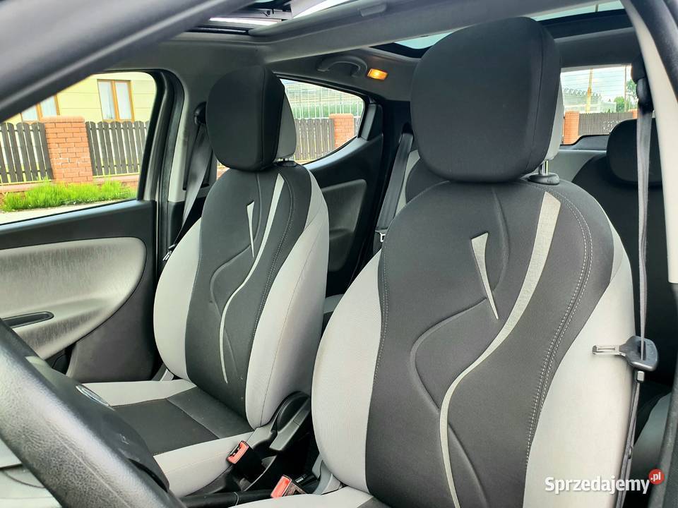 Lancia Ypsilon 12 Silver SkyView brat FIAT Panda Ypsilon Mielec
