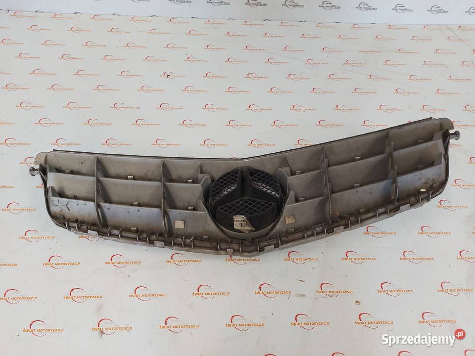 MERCEDES CKLASA W204 grill atrapa Kielce