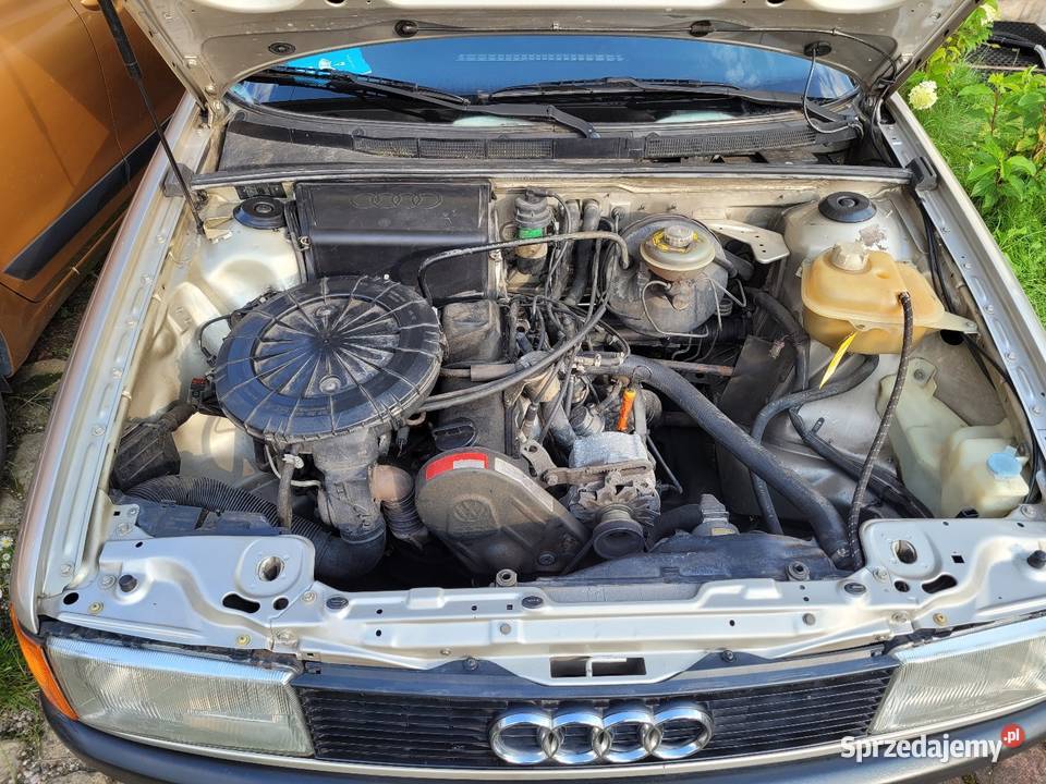 Audi 80 b3 18 ręczne ssanie 1988r piękne z 1798cm3 Michałki