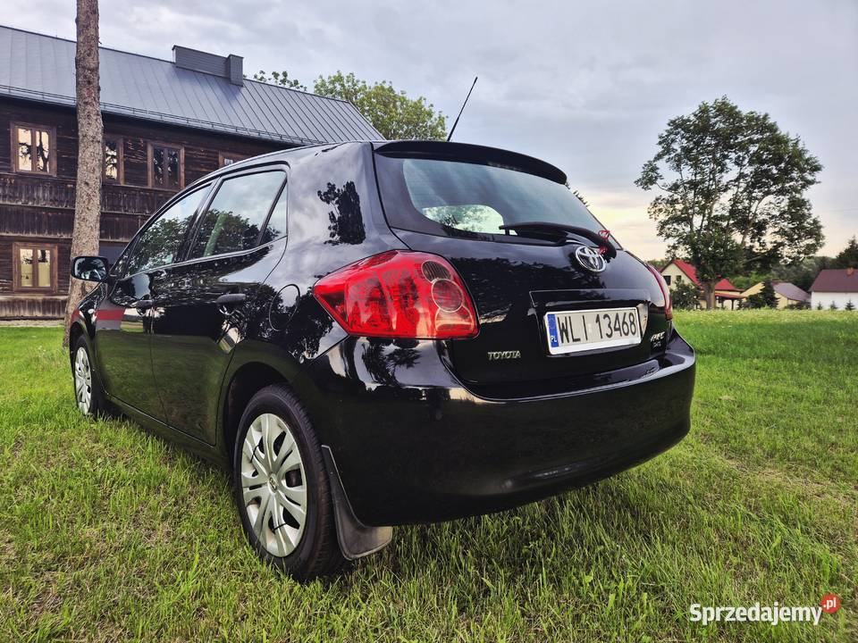 Niezawodna Toyota Auris Auris