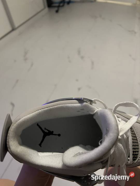 sprzedaje jordan 4 retro frozen moments Nike