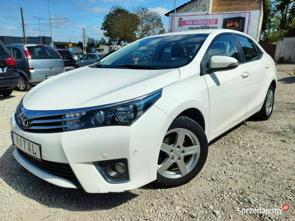 Toyota Corolla Zadbana Seria E16 2012 aluminiowe felgi Bydgoszcz