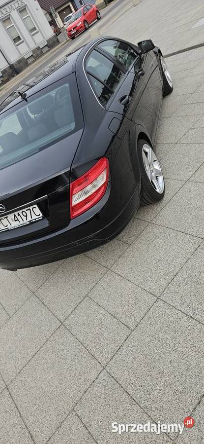 MercedesBenz W204 mały przebieg Sedan / Limuzyna wielkopolskie Wieleń sprzedam