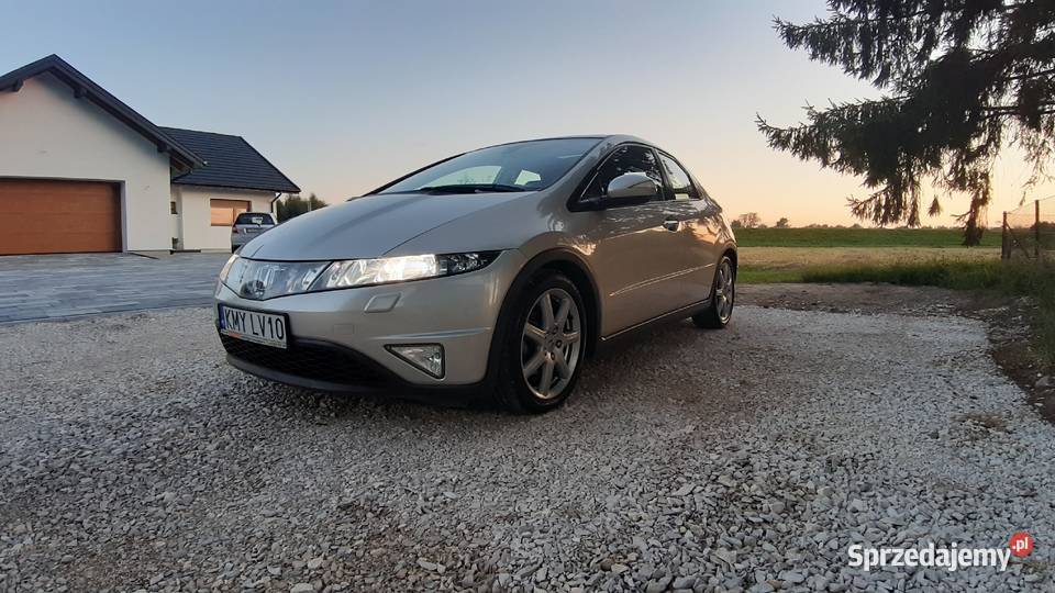 Honda Civic 18 iVTEC Executive panorama elektryczne szyby