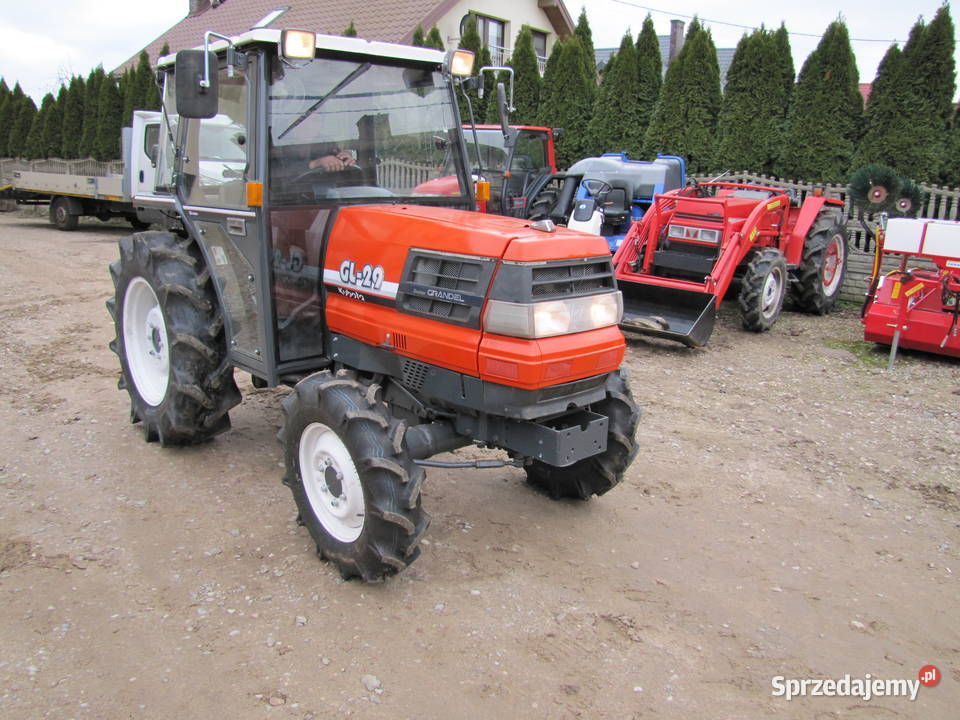 Traktor Kubota GL29 pług śnieżny do odśnieżania Węgrów