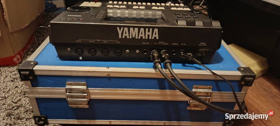 Yamaha QY 700 moduł brzmieniowy seqencer midi Kultura i Rozrywka Jaktorów