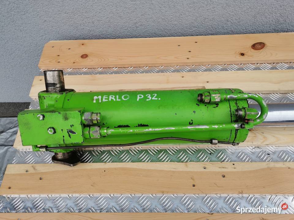 Cylinder hydrauliczny poziomowania Merlo P łyżki Wilkowo