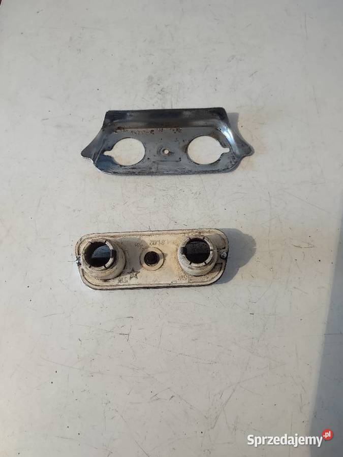 FIAT 125P LAMPA TABLICY REJESTRACII Z OSŁONĄ Świdnik sprzedam