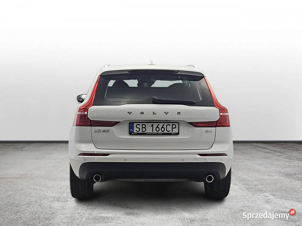 Volvo XC 60 B4 B Momentum Z Polskiego Salonu Warszawa