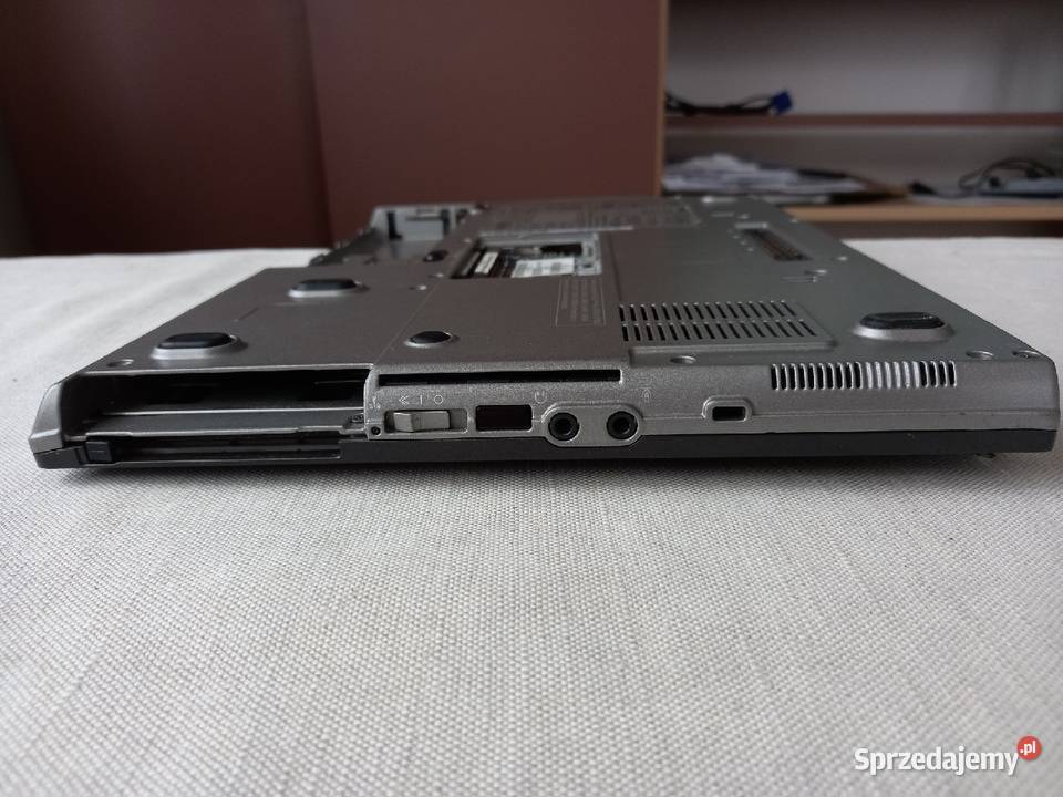 Laptop na części Dell PP18L Tomaszów Lubelski sprzedam