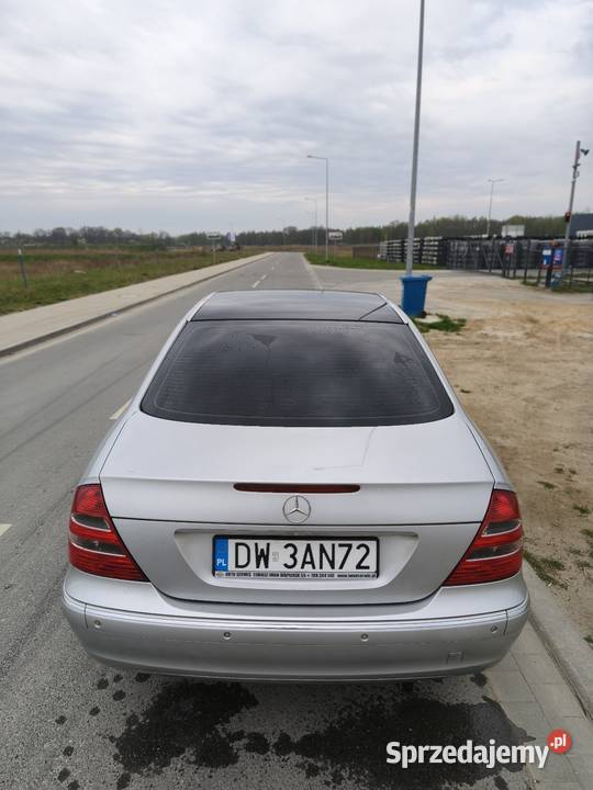 Mercedes Benz E gazbenzyna