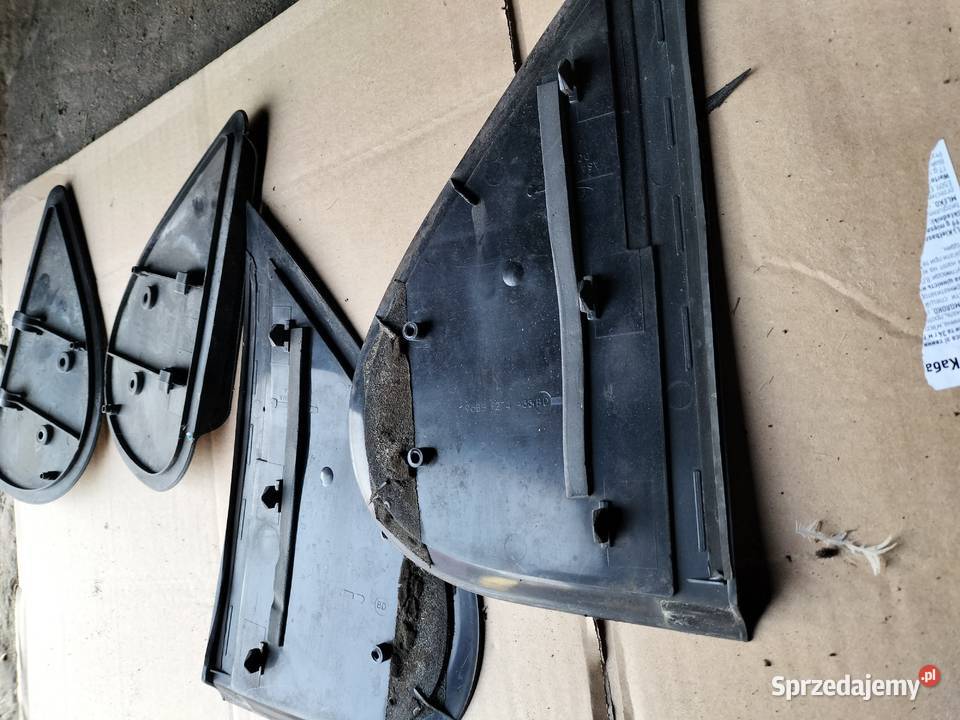 zaśepka emblemat trójkąt drzwi MONDEO MK2 SEDAN