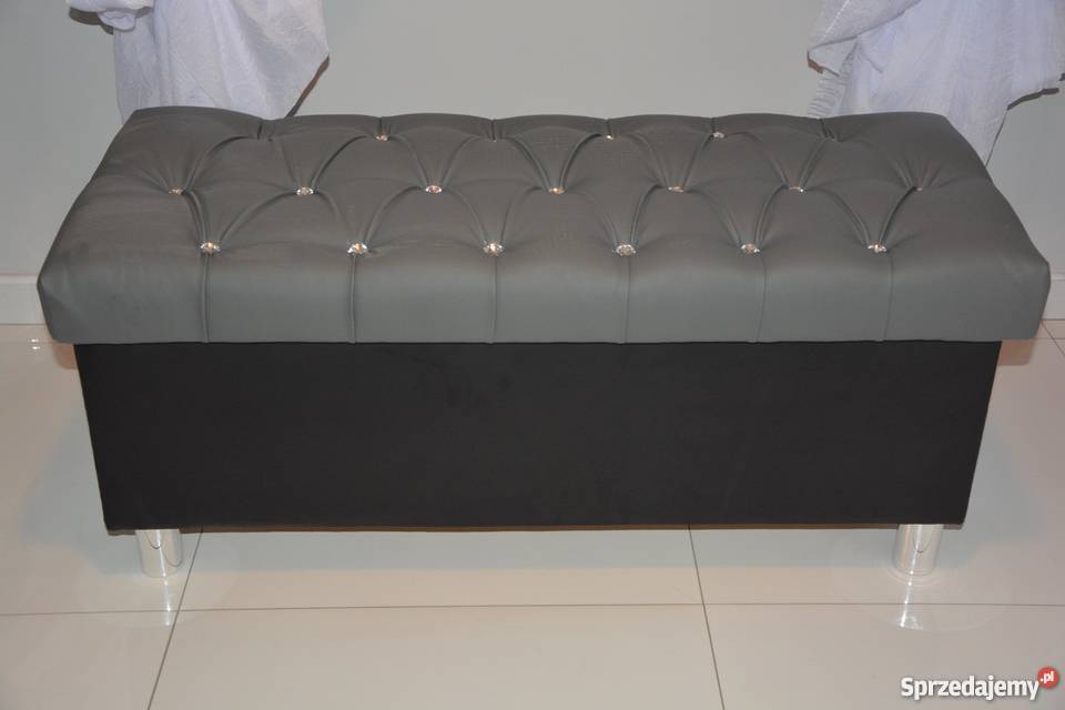 Pufa biała tapicerowana Pikowana Kryształki