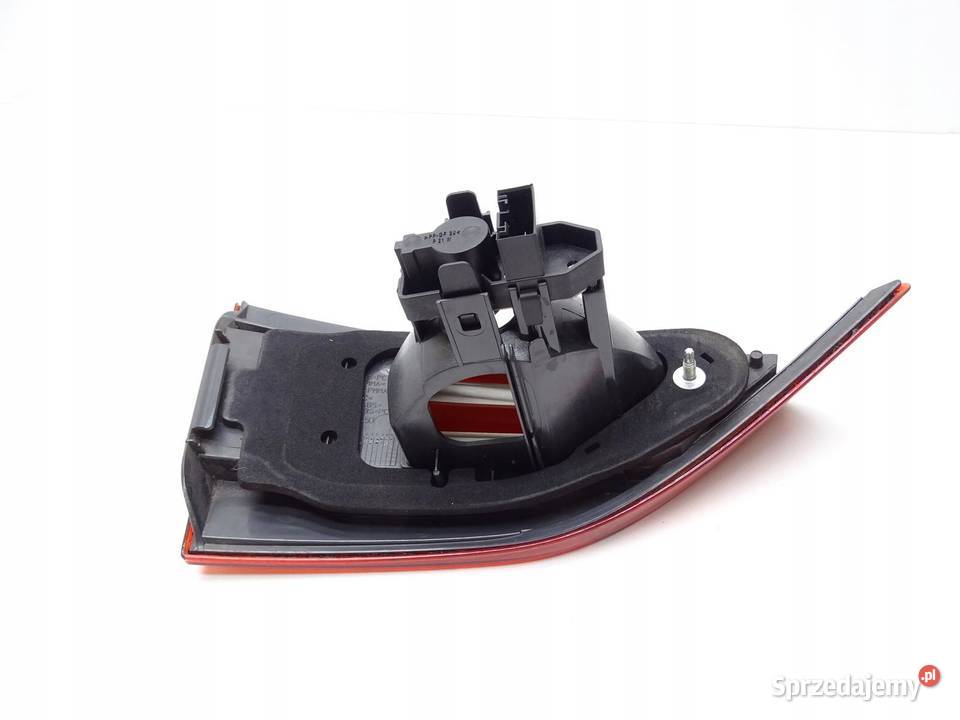 LAMPA PRAWA PRAWY TYŁ TYLNA W KLAPE BMW X1 E84 sprzedam