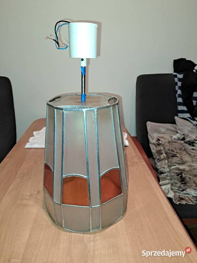Witrażowa lampa wiszaca z 1956 roku firmy