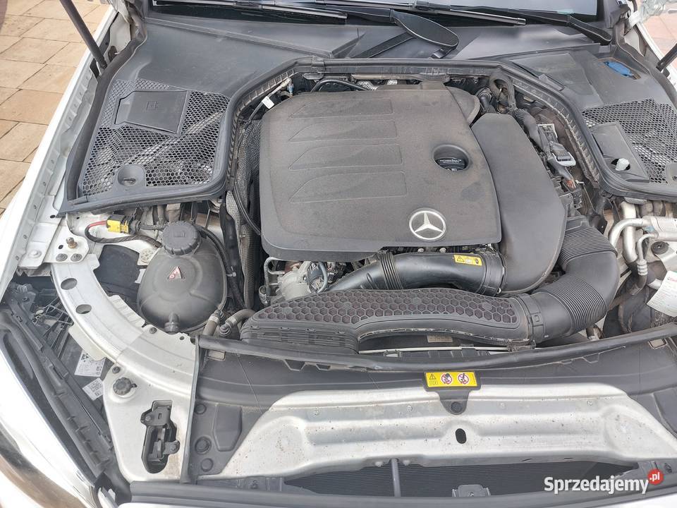Mercedes W205 Prywatnie Polski Salon Benzyna Klasa C