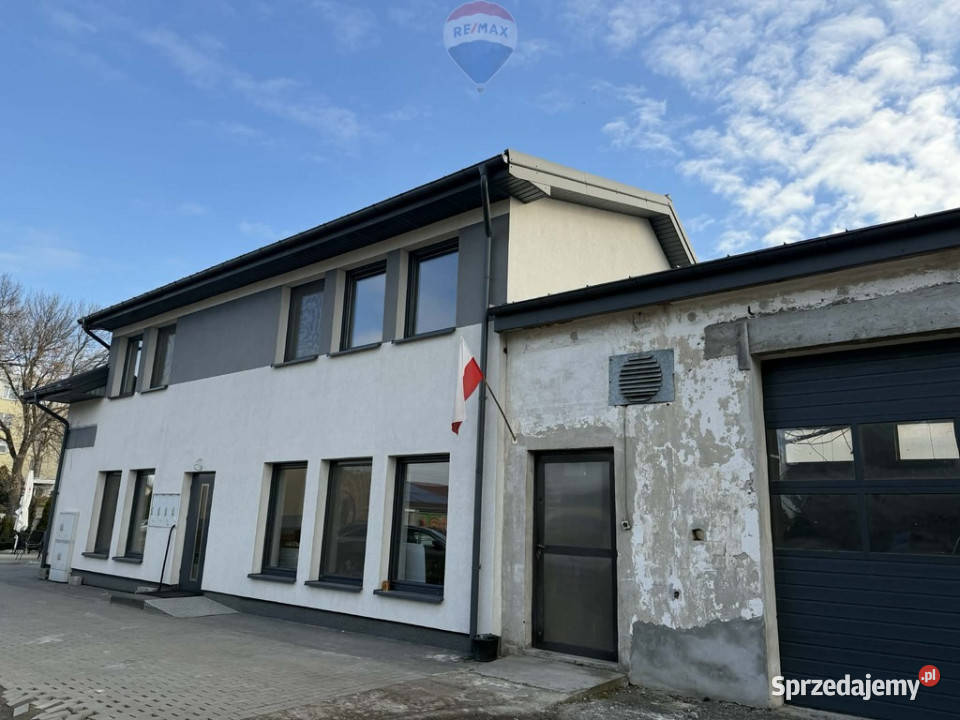 Nowoczesny budynek z magazynemduża działka 11 ha Leszno