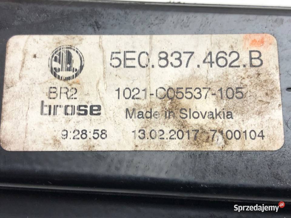 PODNOŚNIK SZYBY PRAWY PRZÓD SKODA OCTAVIA III