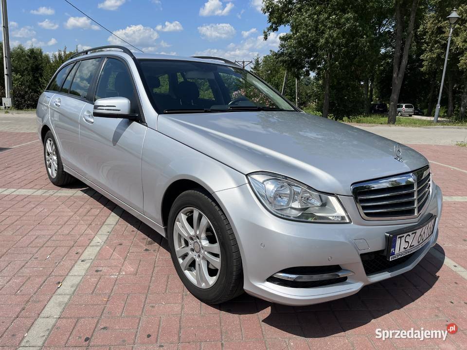 oryginał serwis prywatny zarejestz Niemiec2 x Rok produkcji 2012 Staszów