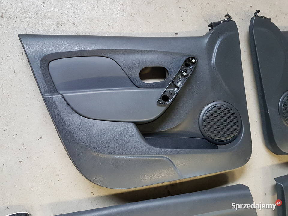DACIA SANDERO II TAPICERKA DRZWI BOCZEK DRZWI Rok produkcji 2016 sprzedam