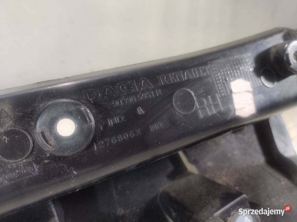 LISTWA POD LAMPE PRAWY TYŁ DACIA LOGAN 11 sprzedam
