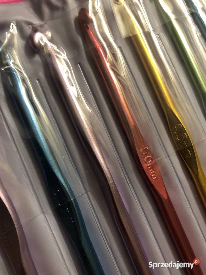 zestaw szydełek w etuinowerozmiar 28 Zegrze