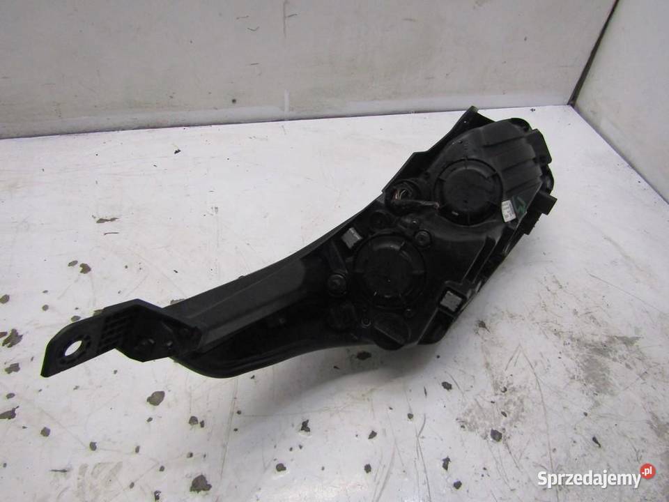 LAMPA PRZEDNIA LEWA LEWY PRZÓD KIA CEED III Lampy przednie