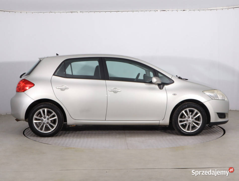Toyota Auris 16 Valvematic srebrny Piaseczno